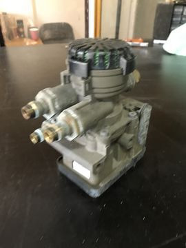 Knorr-Bremse 21114974 Volvo FH FM truck - Valve de frein pour Camion: photos 2 Knorr-Bremse 21114974 Volvo FH FM truck - Valve de frein pour Camion: photos 2