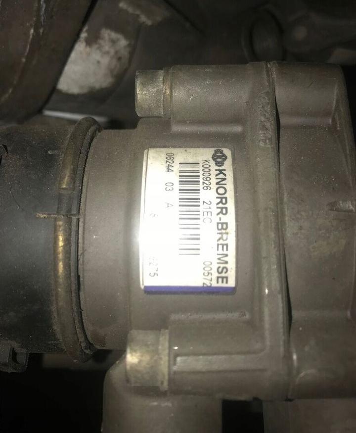 Valve de frein pour Camion Knorr-Bremse K001411   Volvo FM FH Renault: photos 9