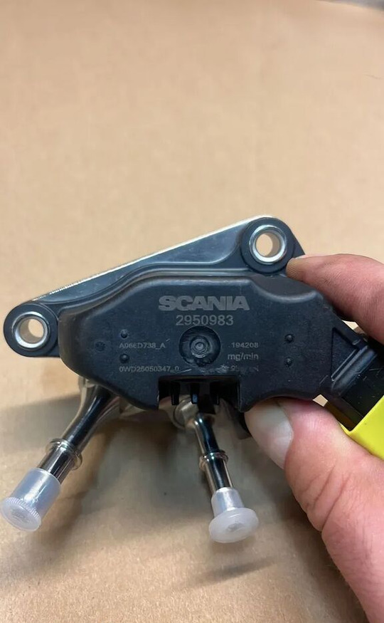 NOWY MODUL DOZUJACY DNOX SCANIA S 2020- 2950983 Scania - Système d'échappement pour Camion: photos 1 NOWY MODUL DOZUJACY DNOX SCANIA S 2020- 2950983 Scania - Système d'échappement pour Camion: photos 1