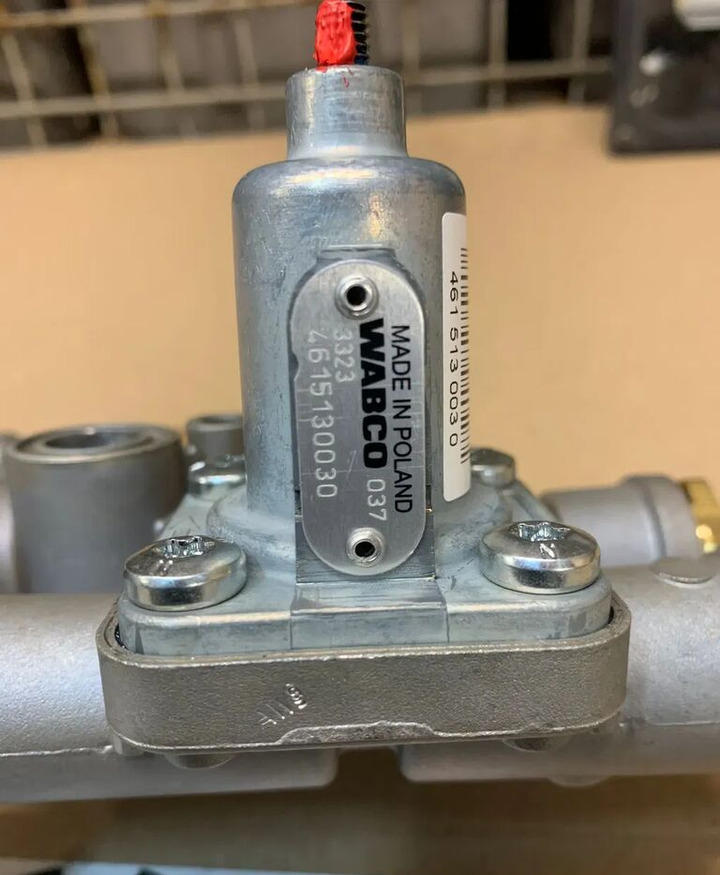 Nowy Zawór Reduktor Ciśnienia PEM WABCO4615130030 4615130030 - Valve de frein pour Camion: photos 2 Nowy Zawór Reduktor Ciśnienia PEM WABCO4615130030 4615130030 - Valve de frein pour Camion: photos 2