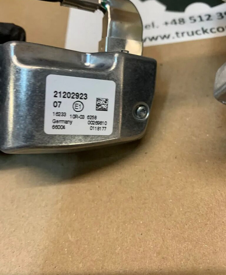 Nowy Zestaw Moduł, Sterownik Kamery Volvo FH4 21723757 / 2120292 - Bloc de gestion pour Camion: photos 2 Nowy Zestaw Moduł, Sterownik Kamery Volvo FH4 21723757 / 2120292 - Bloc de gestion pour Camion: photos 2