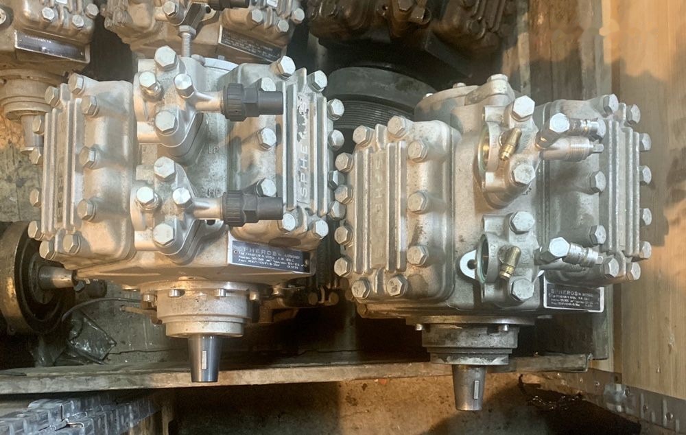 Spheros FKX40/470 28bar FKX40/470 - Compresseur de climatisation pour Bus: photos 2 Spheros FKX40/470 28bar FKX40/470 - Compresseur de climatisation pour Bus: photos 2