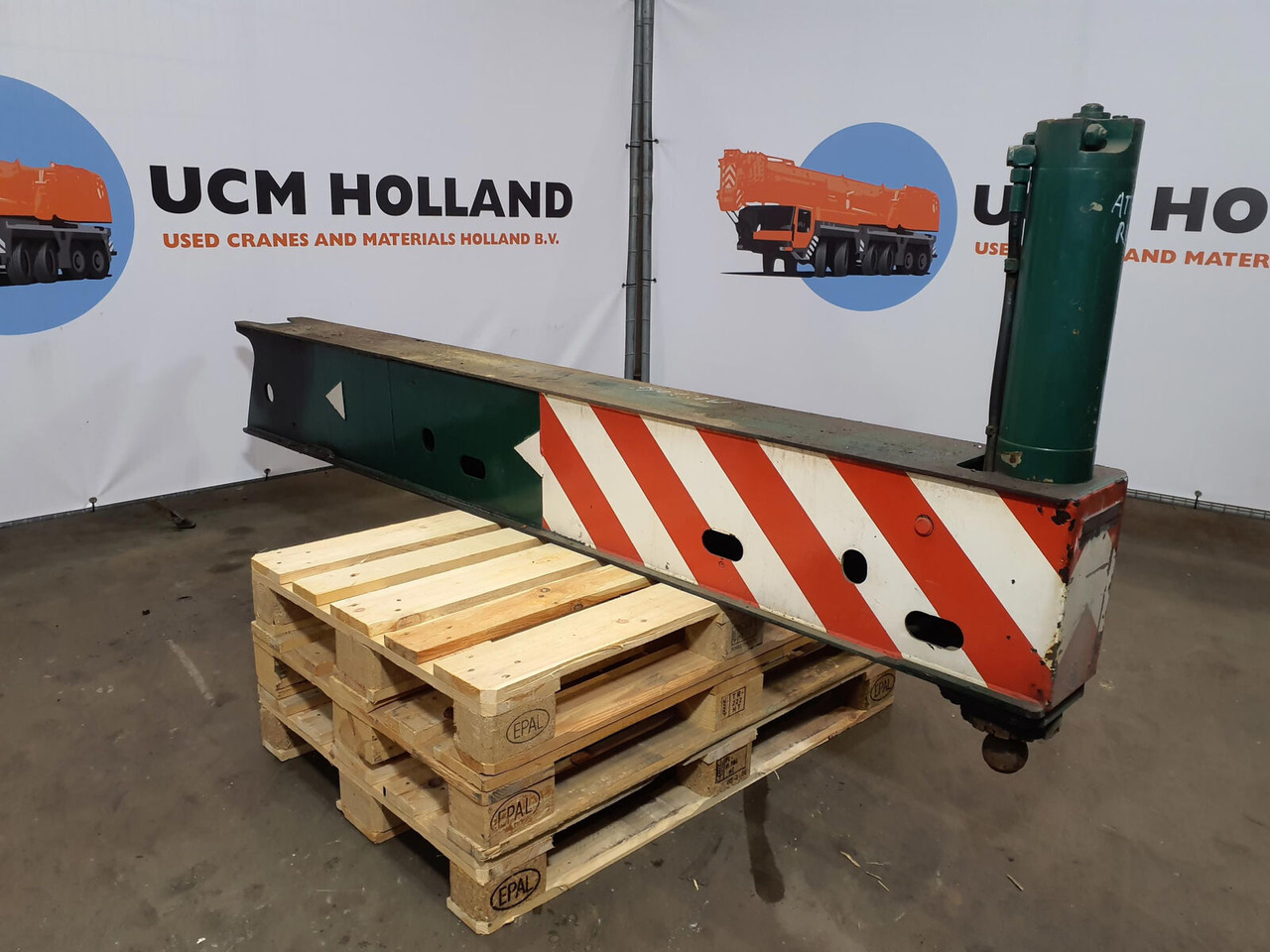 FAUN ATF 30-2 outrigger beam front complete - Suspension pour Grue mobile: photos 1 FAUN ATF 30-2 outrigger beam front complete - Suspension pour Grue mobile: photos 1