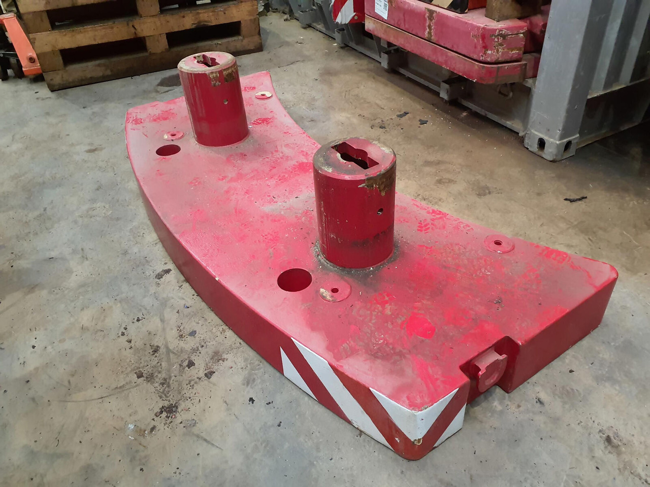 FAUN ATF 50G-3 counterweight 2,1 ton - Contrepoids pour Grue mobile: photos 1 FAUN ATF 50G-3 counterweight 2,1 ton - Contrepoids pour Grue mobile: photos 1