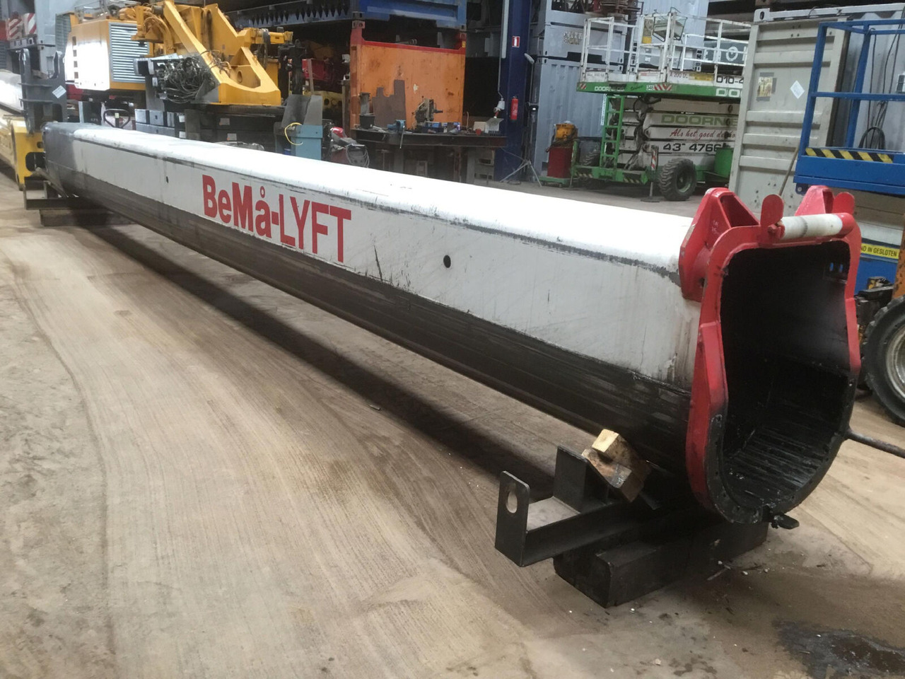 FAUN ATF 50G-3 telescopic section 1 - Flèche pour Grue mobile: photos 1 FAUN ATF 50G-3 telescopic section 1 - Flèche pour Grue mobile: photos 1