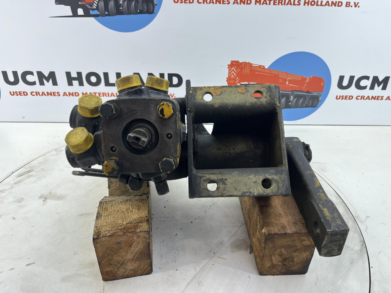 FAUN HK 40 steering box - Boîtier de direction pour Grue mobile: photos 3 FAUN HK 40 steering box - Boîtier de direction pour Grue mobile: photos 3