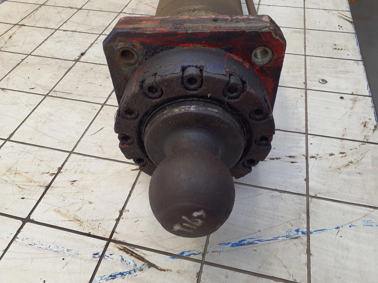 FAUN RTF 45 outrigger support cylinder - Vérin hydraulique pour Grue mobile: photos 5 FAUN RTF 45 outrigger support cylinder - Vérin hydraulique pour Grue mobile: photos 5