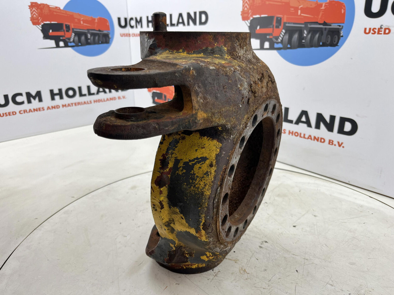 FAUN RTF 50 Steering knuckle 16 holes right - Fusée d'essieu pour Grue mobile: photos 3 FAUN RTF 50 Steering knuckle 16 holes right - Fusée d'essieu pour Grue mobile: photos 3