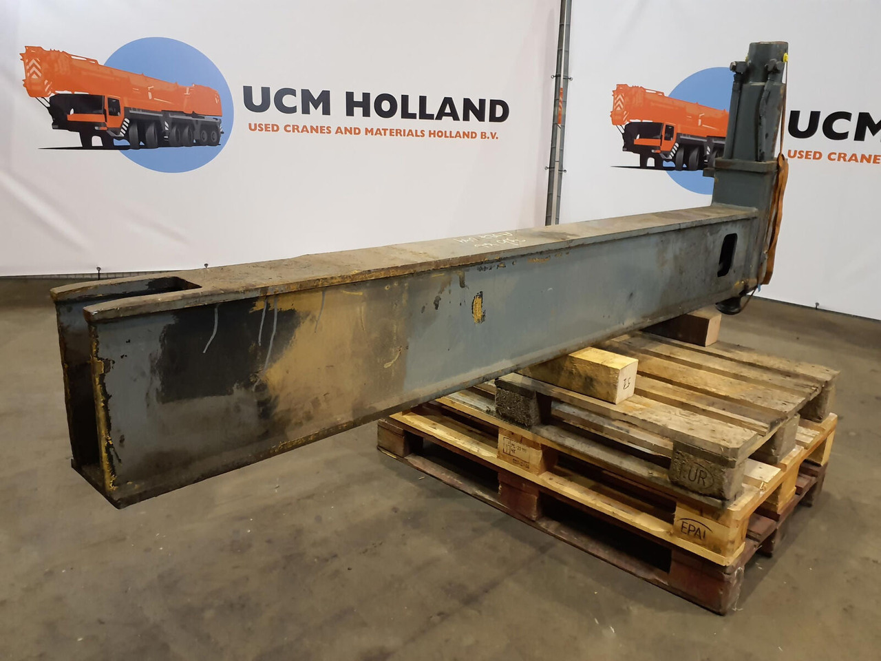 Grove AT 633 outrigger beam complete rear - Suspension pour Grue mobile: photos 4 Grove AT 633 outrigger beam complete rear - Suspension pour Grue mobile: photos 4