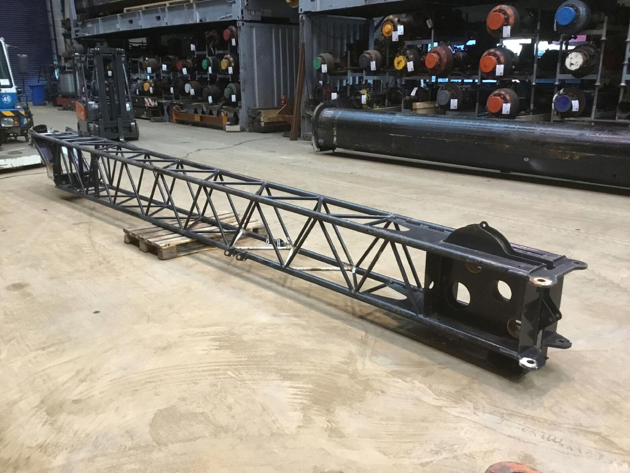 Grove GMK 3050/3055/4080-1/4080-2/4090 jib part - Flèche pour Grue mobile: photos 3 Grove GMK 3050/3055/4080-1/4080-2/4090 jib part - Flèche pour Grue mobile: photos 3