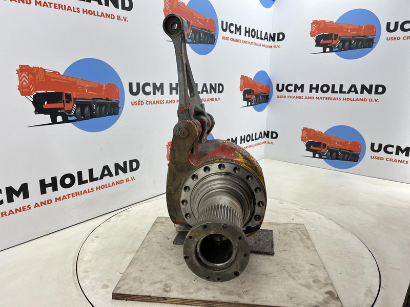 Grove GMK 3050 Steering knuckle axle 1 and 2 left - Fusée d'essieu pour Grue: photos 2 Grove GMK 3050 Steering knuckle axle 1 and 2 left - Fusée d'essieu pour Grue: photos 2