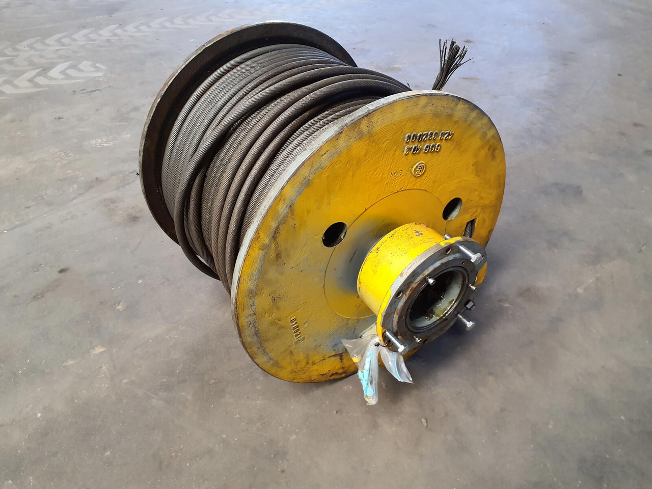 Grove GMK 3050 winch complete with brake - Treuil pour Grue mobile: photos 1 Grove GMK 3050 winch complete with brake - Treuil pour Grue mobile: photos 1