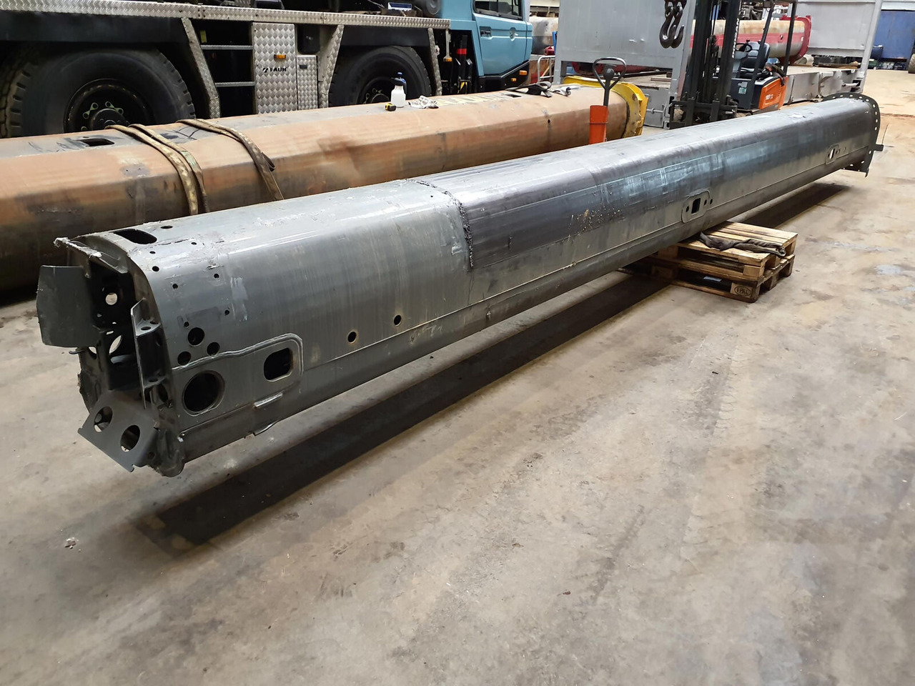 Grove GMK 3060L telescopic 3 - Flèche pour Grue mobile: photos 4 Grove GMK 3060L telescopic 3 - Flèche pour Grue mobile: photos 4