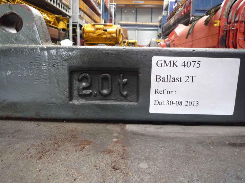 Grove GMK 4075 counterweight 2,0 ton - Contrepoids pour Engins de chantier: photos 3 Grove GMK 4075 counterweight 2,0 ton - Contrepoids pour Engins de chantier: photos 3