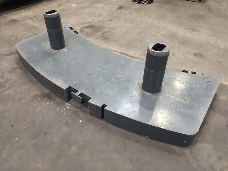 Grove GMK 4075 counterweight 3,3 ton - Contrepoids pour Engins de chantier: photos 5 Grove GMK 4075 counterweight 3,3 ton - Contrepoids pour Engins de chantier: photos 5