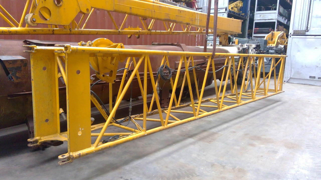 Grove GMK 5100 main boom extensions 8m - Flèche pour Grue mobile: photos 1 Grove GMK 5100 main boom extensions 8m - Flèche pour Grue mobile: photos 1