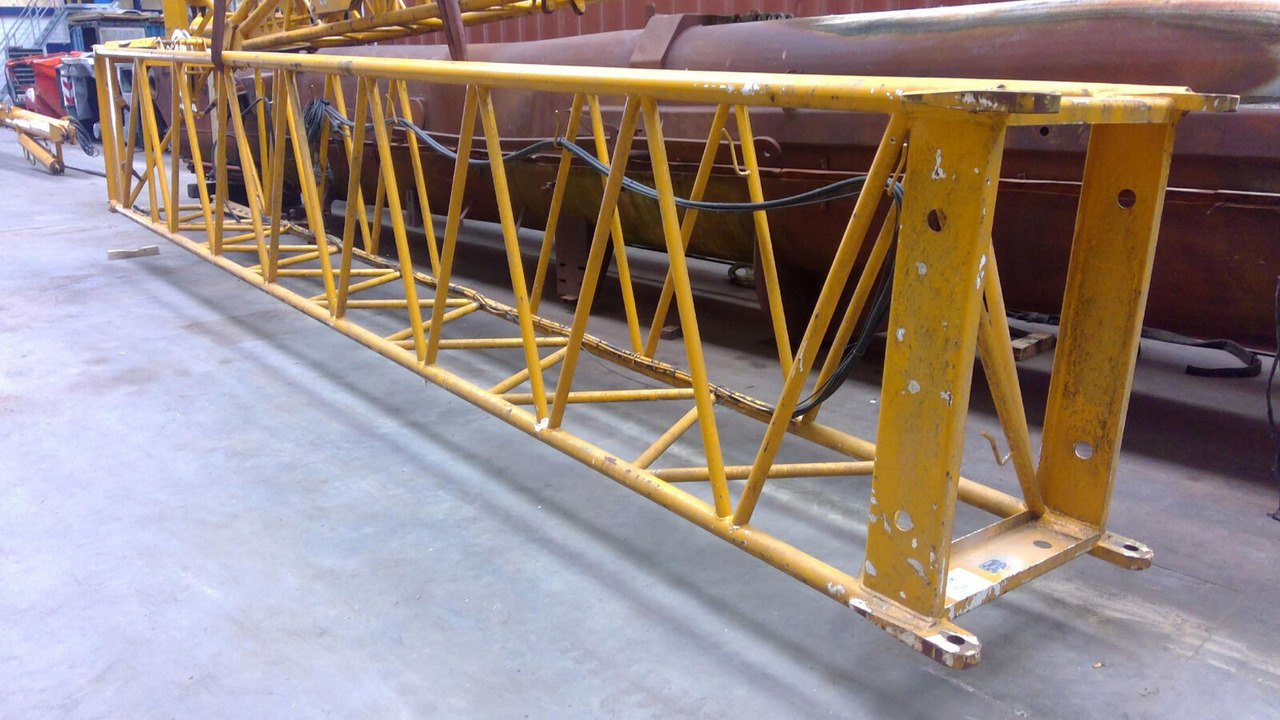 Grove GMK 5100 main boom extensions 8m - Flèche pour Grue mobile: photos 2 Grove GMK 5100 main boom extensions 8m - Flèche pour Grue mobile: photos 2