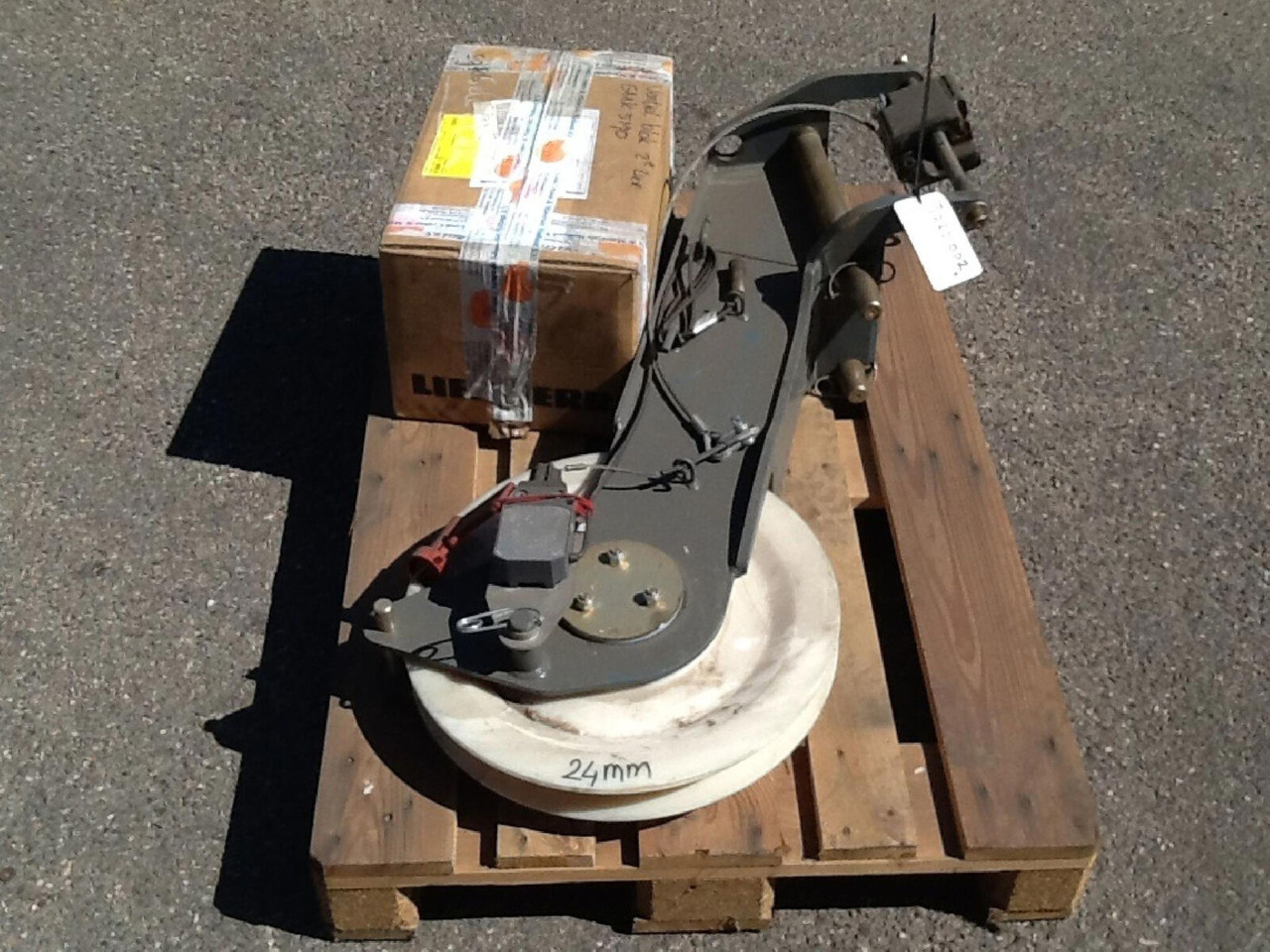 Grove GMK 5170 runner - Flèche pour Grue mobile: photos 1 Grove GMK 5170 runner - Flèche pour Grue mobile: photos 1