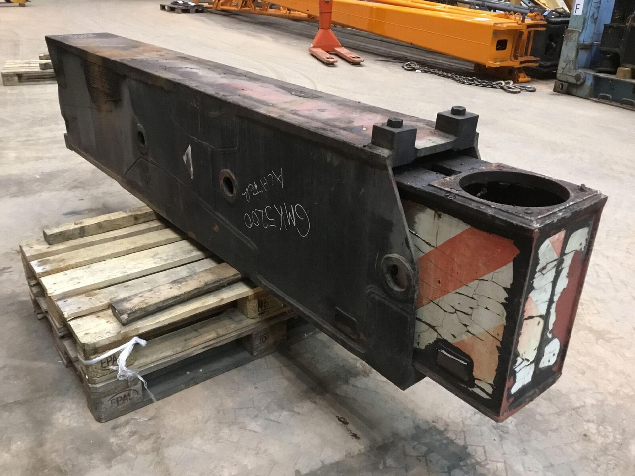Grove GMK 5200 sliding beam rear - Suspension pour Grue: photos 1 Grove GMK 5200 sliding beam rear - Suspension pour Grue: photos 1