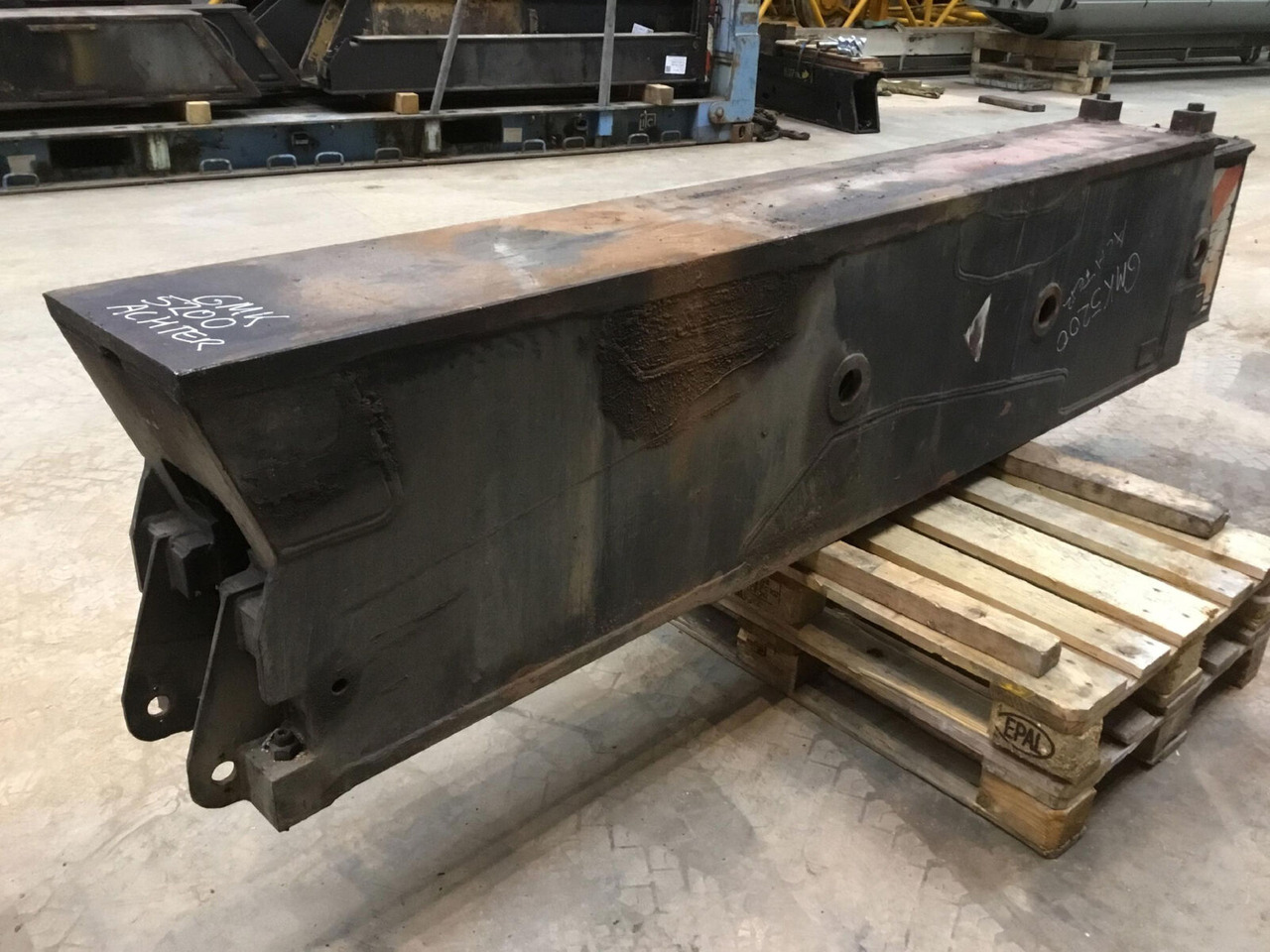 Grove GMK 5200 sliding beam rear - Suspension pour Grue: photos 4 Grove GMK 5200 sliding beam rear - Suspension pour Grue: photos 4
