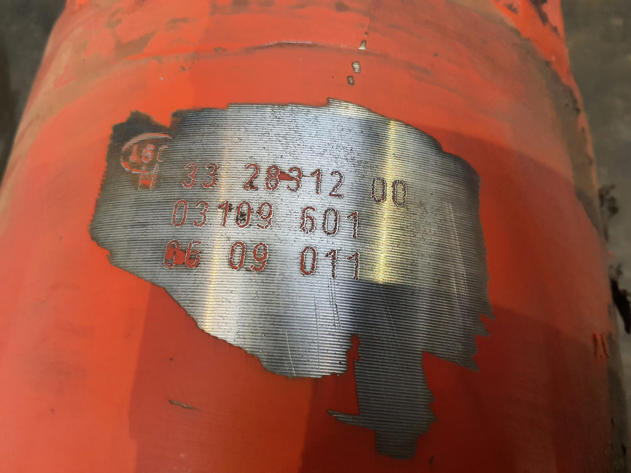 Grove GMK 5220, 5170 outrigger cylinder - Suspension pour Grue mobile: photos 5 Grove GMK 5220, 5170 outrigger cylinder - Suspension pour Grue mobile: photos 5