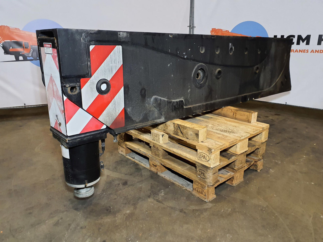 Grove GMK 6400 outrigger beam front complete - Suspension pour Grue: photos 2 Grove GMK 6400 outrigger beam front complete - Suspension pour Grue: photos 2