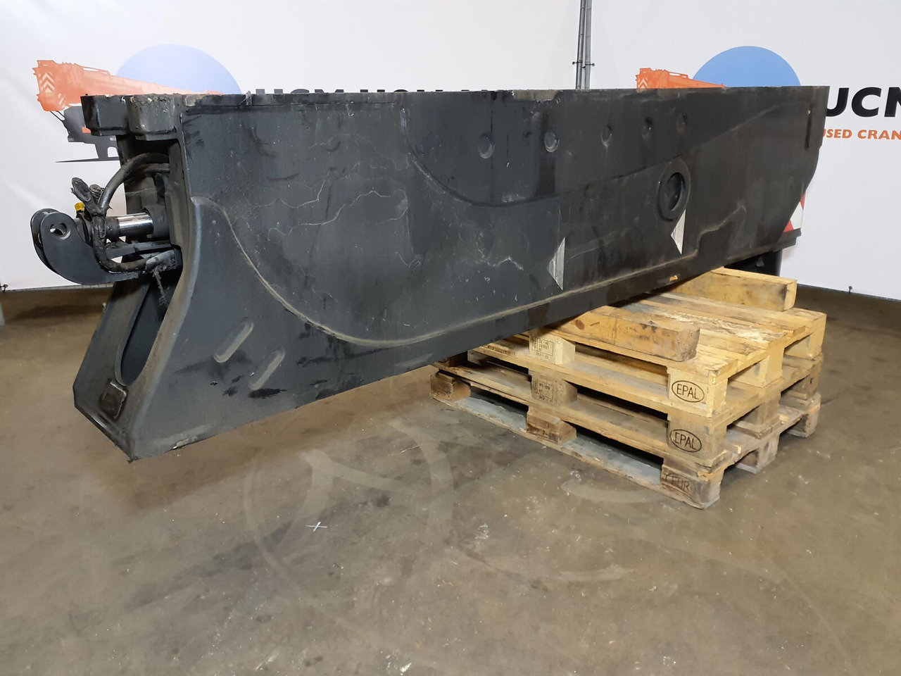 Grove GMK 6400 outrigger beam front complete - Suspension pour Grue: photos 4 Grove GMK 6400 outrigger beam front complete - Suspension pour Grue: photos 4