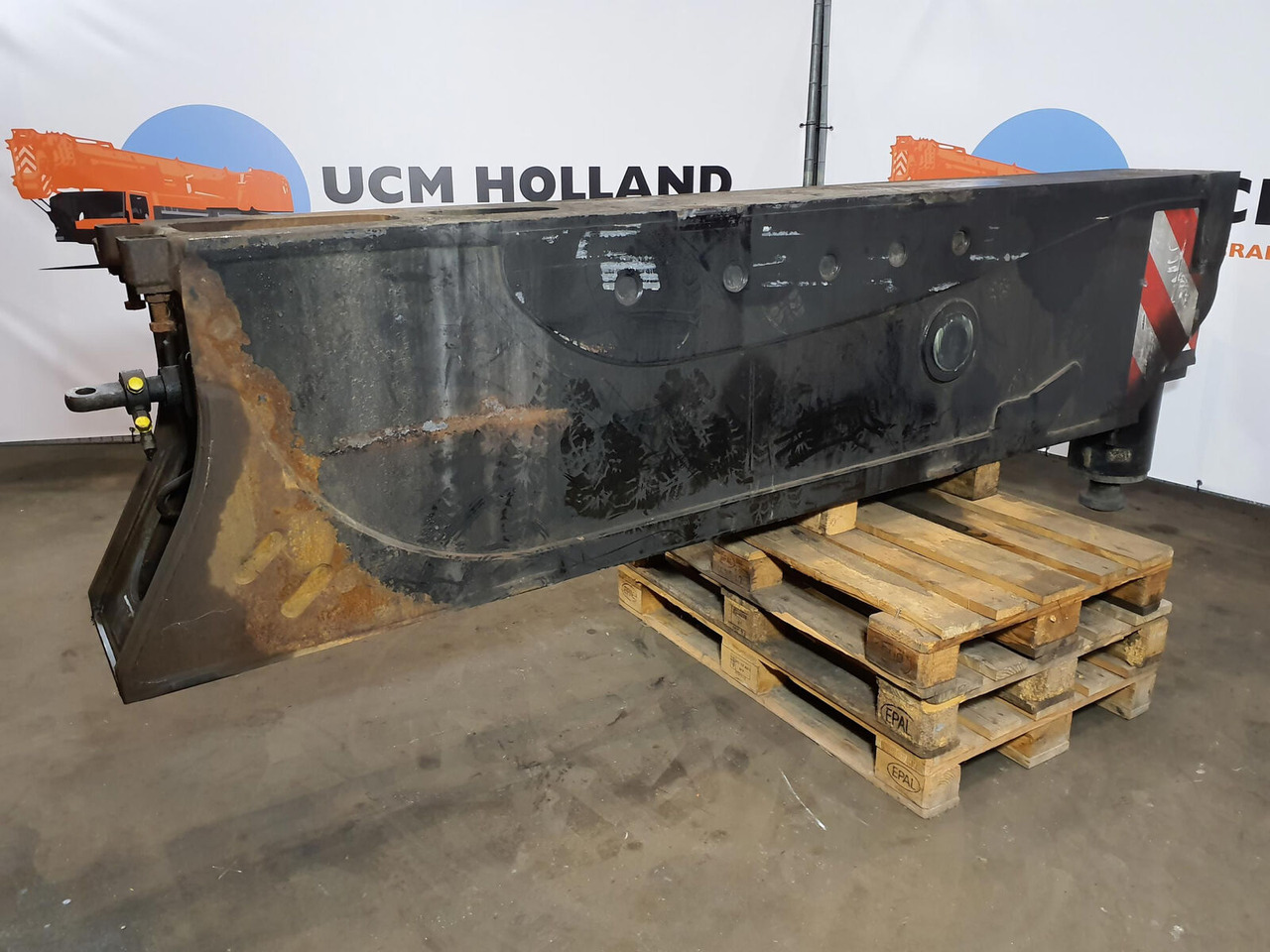 Grove GMK 6400 outrigger beam rear complete - Suspension pour Grue: photos 4 Grove GMK 6400 outrigger beam rear complete - Suspension pour Grue: photos 4