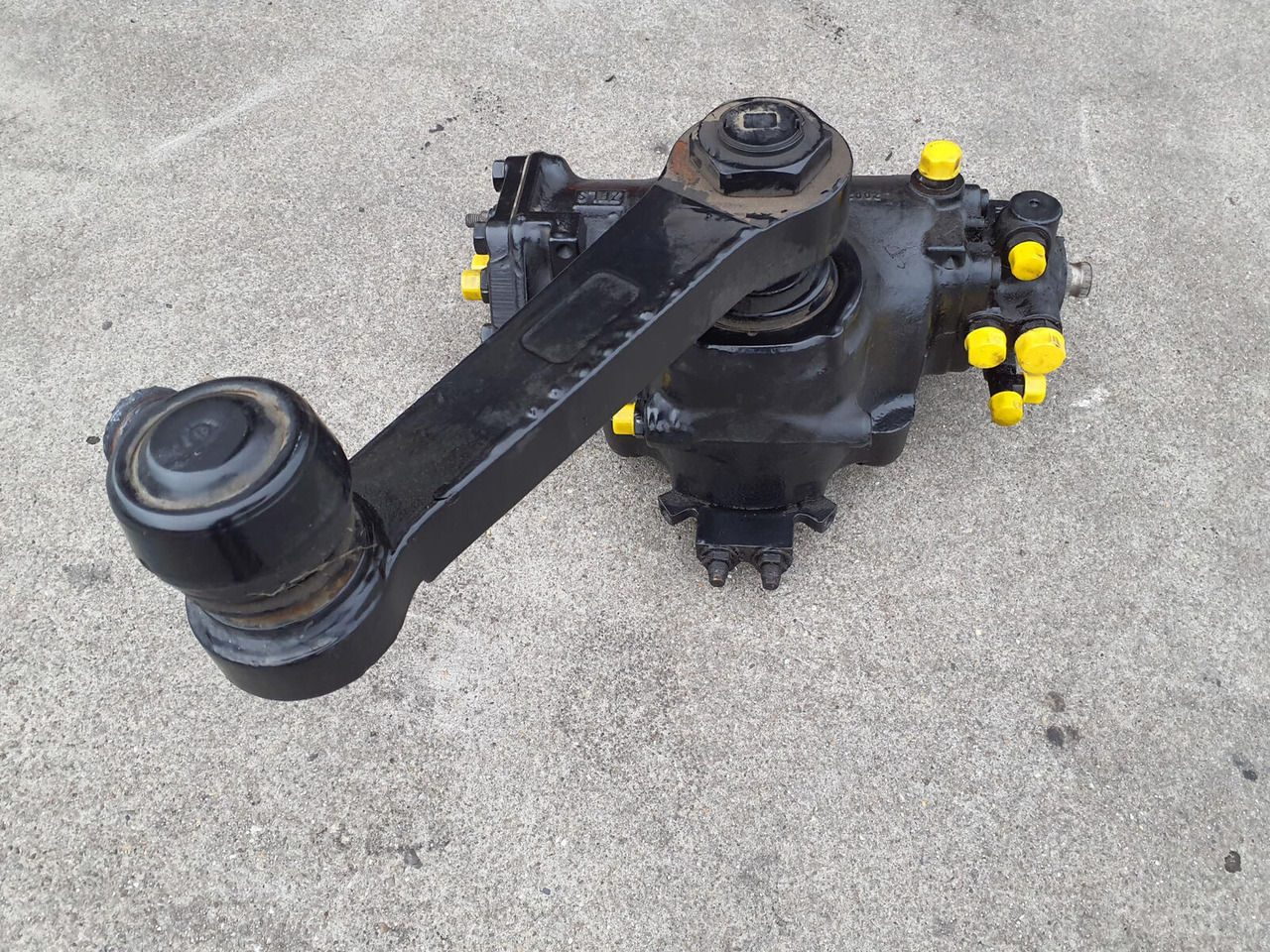 Grove GMK 6400 steering box servocom-zf - Boîtier de direction pour Grue mobile: photos 1 Grove GMK 6400 steering box servocom-zf - Boîtier de direction pour Grue mobile: photos 1