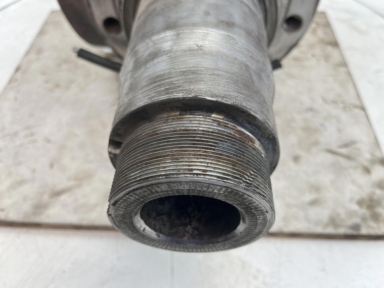 Fusée d'essieu pour Grue mobile Grove GMK Steering knuckle 12 holes: photos 7