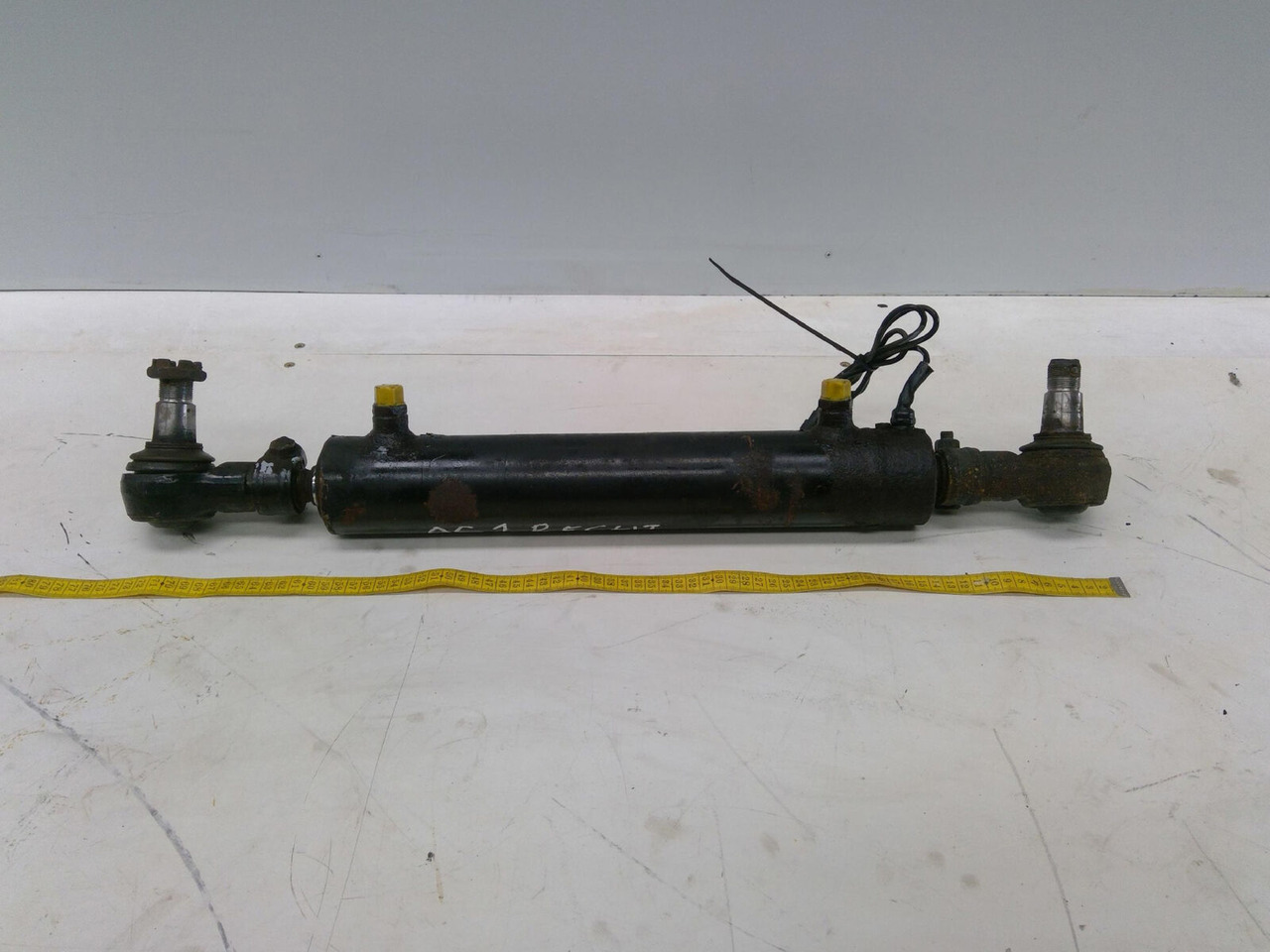 Grove Grove GMK 3055 steering cylinder axle 1 right - Vérin hydraulique pour Grue mobile: photos 1 Grove Grove GMK 3055 steering cylinder axle 1 right - Vérin hydraulique pour Grue mobile: photos 1