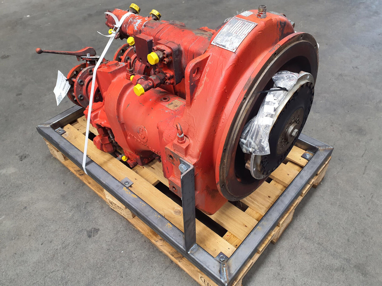 Krupp 350 GMT hydro pump - Pompe hydraulique pour Grue mobile: photos 1 Krupp 350 GMT hydro pump - Pompe hydraulique pour Grue mobile: photos 1