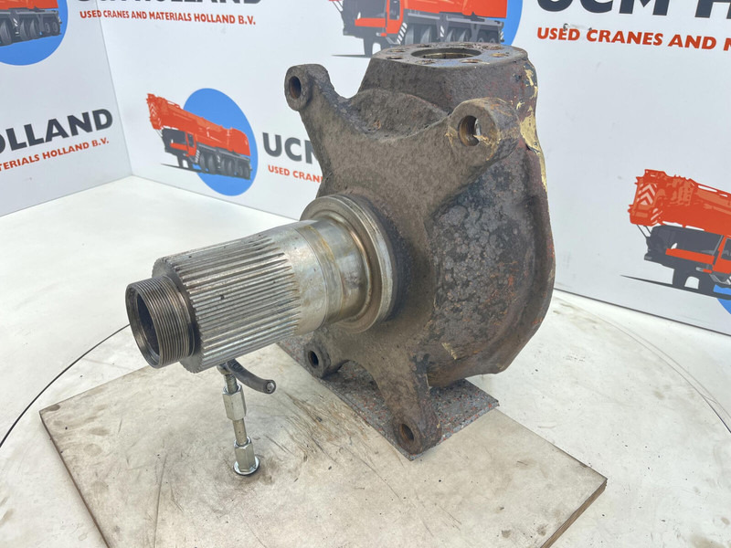 Krupp 70 GMT Steering knuckle axle 1 - Suspension pour Grue: photos 1 Krupp 70 GMT Steering knuckle axle 1 - Suspension pour Grue: photos 1