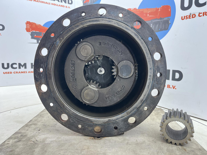 Krupp 70 GMT planetary gear 21-21-63-40-3pl-H135-46 - Suspension pour Grue: photos 4 Krupp 70 GMT planetary gear 21-21-63-40-3pl-H135-46 - Suspension pour Grue: photos 4