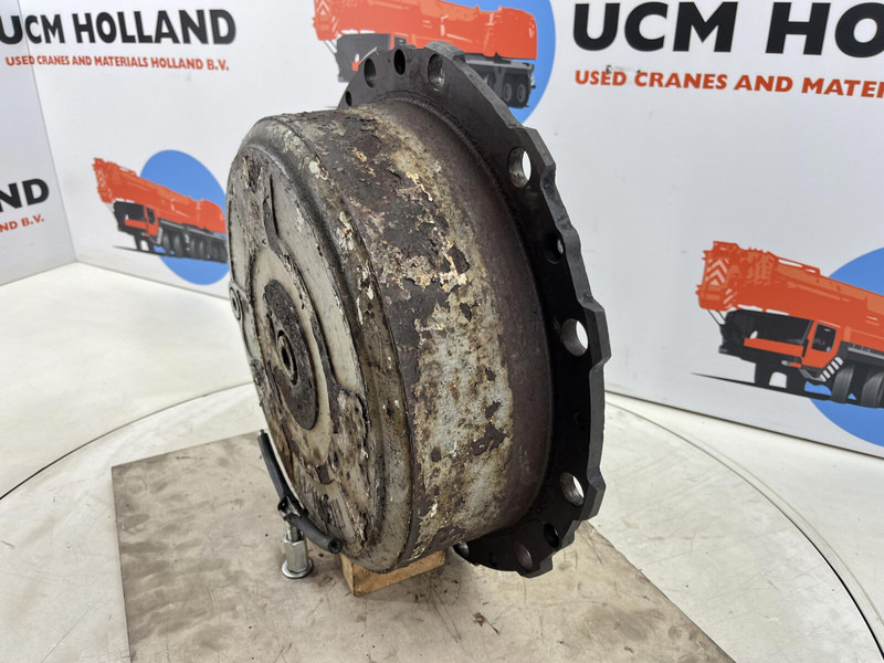 Krupp KMK 3050 planetary gear 12-23-60-34-3pl-H135-46 - Suspension pour Grue: photos 2 Krupp KMK 3050 planetary gear 12-23-60-34-3pl-H135-46 - Suspension pour Grue: photos 2