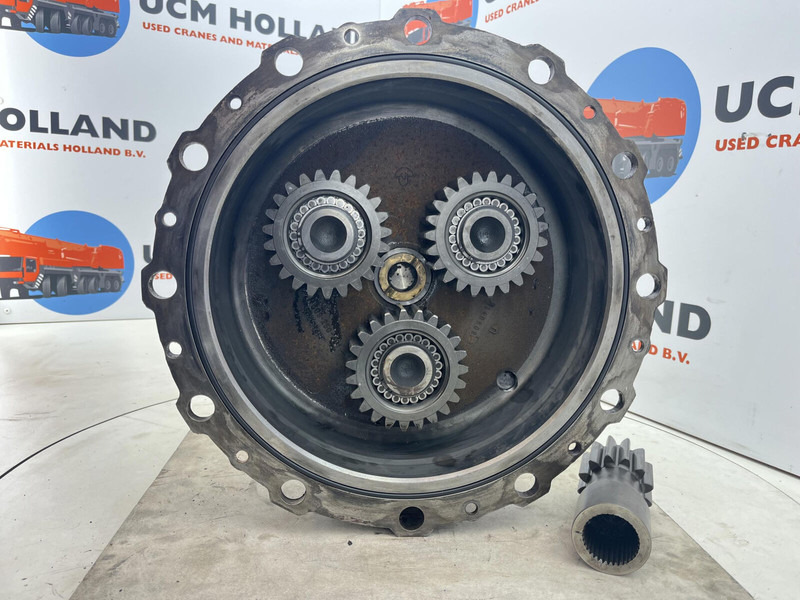 Krupp KMK 3050 planetary gear 12-23-60-34-3pl-H135-46 - Suspension pour Grue: photos 5 Krupp KMK 3050 planetary gear 12-23-60-34-3pl-H135-46 - Suspension pour Grue: photos 5