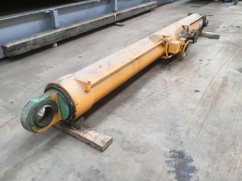 Krupp KMK 5100 boom cylinder - Vérin hydraulique pour Grue: photos 3 Krupp KMK 5100 boom cylinder - Vérin hydraulique pour Grue: photos 3