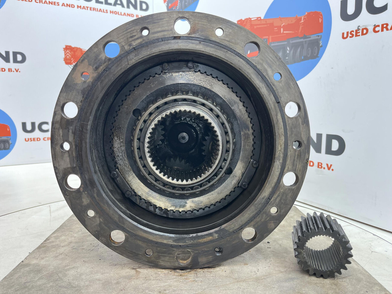 Krupp KMK 8350 planetary gear 22-25-74-40-4pl-H185-46 - Moteur de translation pour Grue: photos 5 Krupp KMK 8350 planetary gear 22-25-74-40-4pl-H185-46 - Moteur de translation pour Grue: photos 5