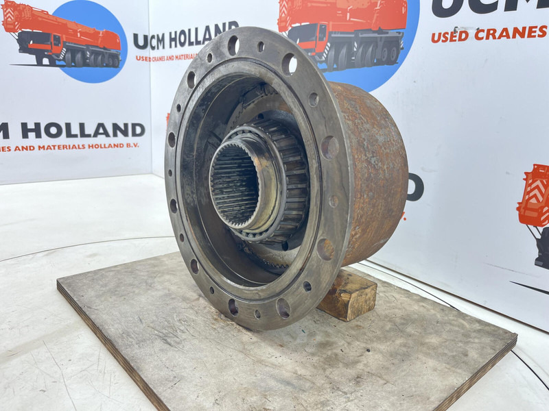 Krupp KMK 8350 planetary gear 22-25-74-40-4pl-H185-46 - Suspension pour Grue: photos 3 Krupp KMK 8350 planetary gear 22-25-74-40-4pl-H185-46 - Suspension pour Grue: photos 3