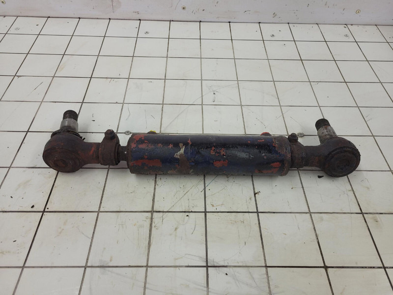 Krupp steering cylinder - Vérin hydraulique pour Grue: photos 4 Krupp steering cylinder - Vérin hydraulique pour Grue: photos 4