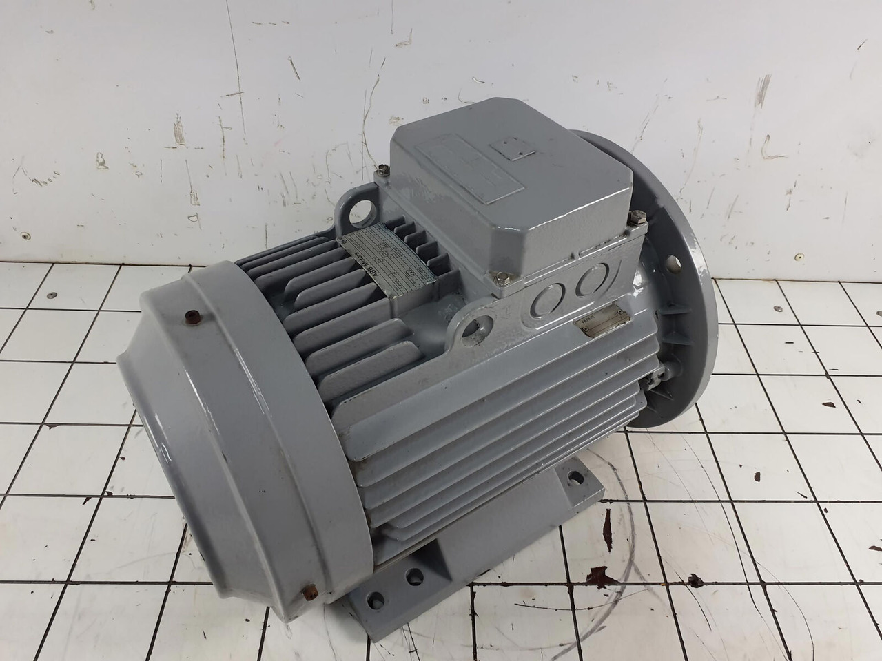 Liebherr ABB Electric motor MBT 160 L - Système électrique pour Grue mobile: photos 3 Liebherr ABB Electric motor MBT 160 L - Système électrique pour Grue mobile: photos 3