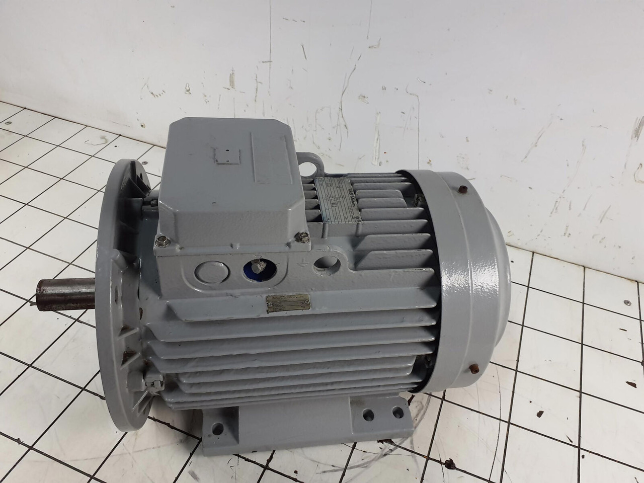 Liebherr ABB Electric motor MBT 160 L - Système électrique pour Grue mobile: photos 4 Liebherr ABB Electric motor MBT 160 L - Système électrique pour Grue mobile: photos 4