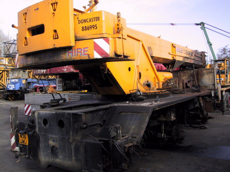 Liebherr LTM 1045-4 for parts - Grue mobile: photos 2 Liebherr LTM 1045-4 for parts - Grue mobile: photos 2