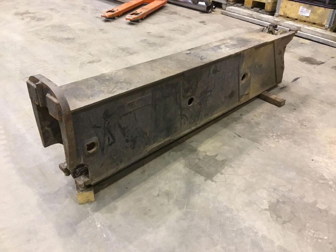 Liebherr LTM 1050-4 outrigger beam - Suspension pour Grue: photos 2 Liebherr LTM 1050-4 outrigger beam - Suspension pour Grue: photos 2