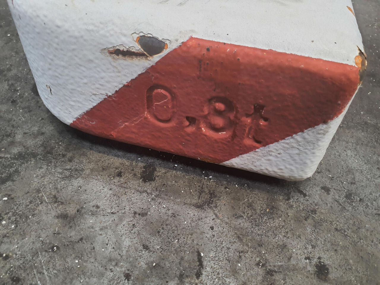 Contrepoids pour Grue mobile Liebherr LTM 1080-1 counterweight 0,8T: photos 6 Contrepoids pour Grue mobile Liebherr LTM 1080-1 counterweight 0,8T: photos 6