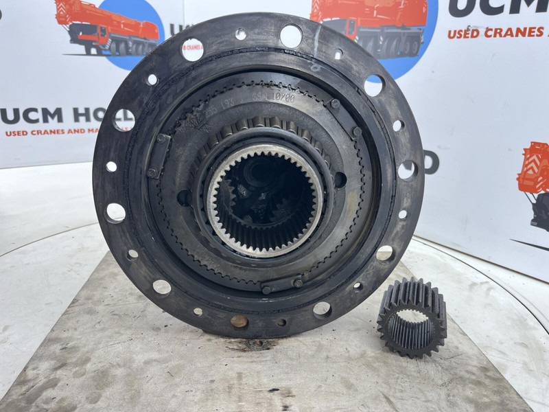 Liebherr LTM 1080/1 planetary gear 22-25-74-40-3pl-H135-46 - Suspension pour Grue: photos 5 Liebherr LTM 1080/1 planetary gear 22-25-74-40-3pl-H135-46 - Suspension pour Grue: photos 5
