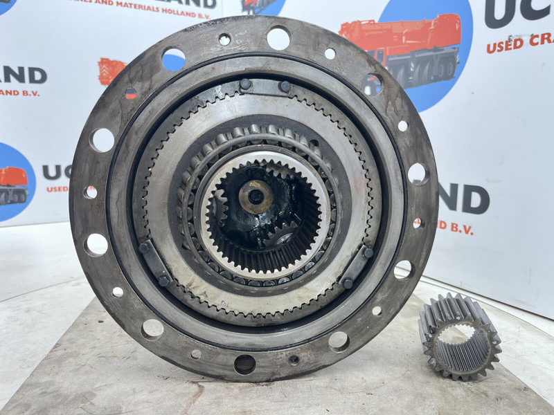 Liebherr LTM 1090 axle 5 planetary gear 22-25-74-40-3pl-H135-46 - Suspension pour Grue: photos 5 Liebherr LTM 1090 axle 5 planetary gear 22-25-74-40-3pl-H135-46 - Suspension pour Grue: photos 5