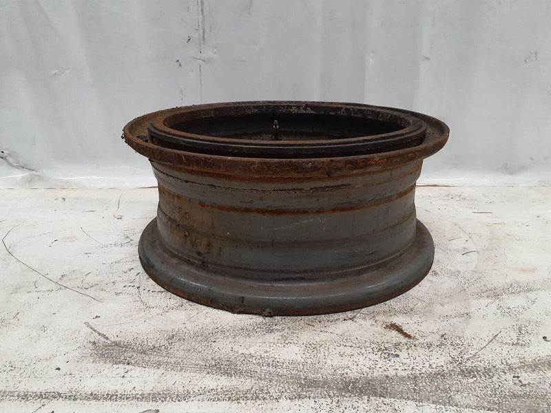 Liebherr Rim 385/95R25 10 11.5 3p - Jante pour Grue: photos 3 Liebherr Rim 385/95R25 10 11.5 3p - Jante pour Grue: photos 3