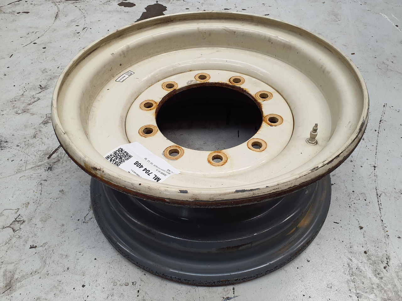 Liebherr Rim 445/95R25 10 12 1p - Jante pour Grue: photos 1 Liebherr Rim 445/95R25 10 12 1p - Jante pour Grue: photos 1