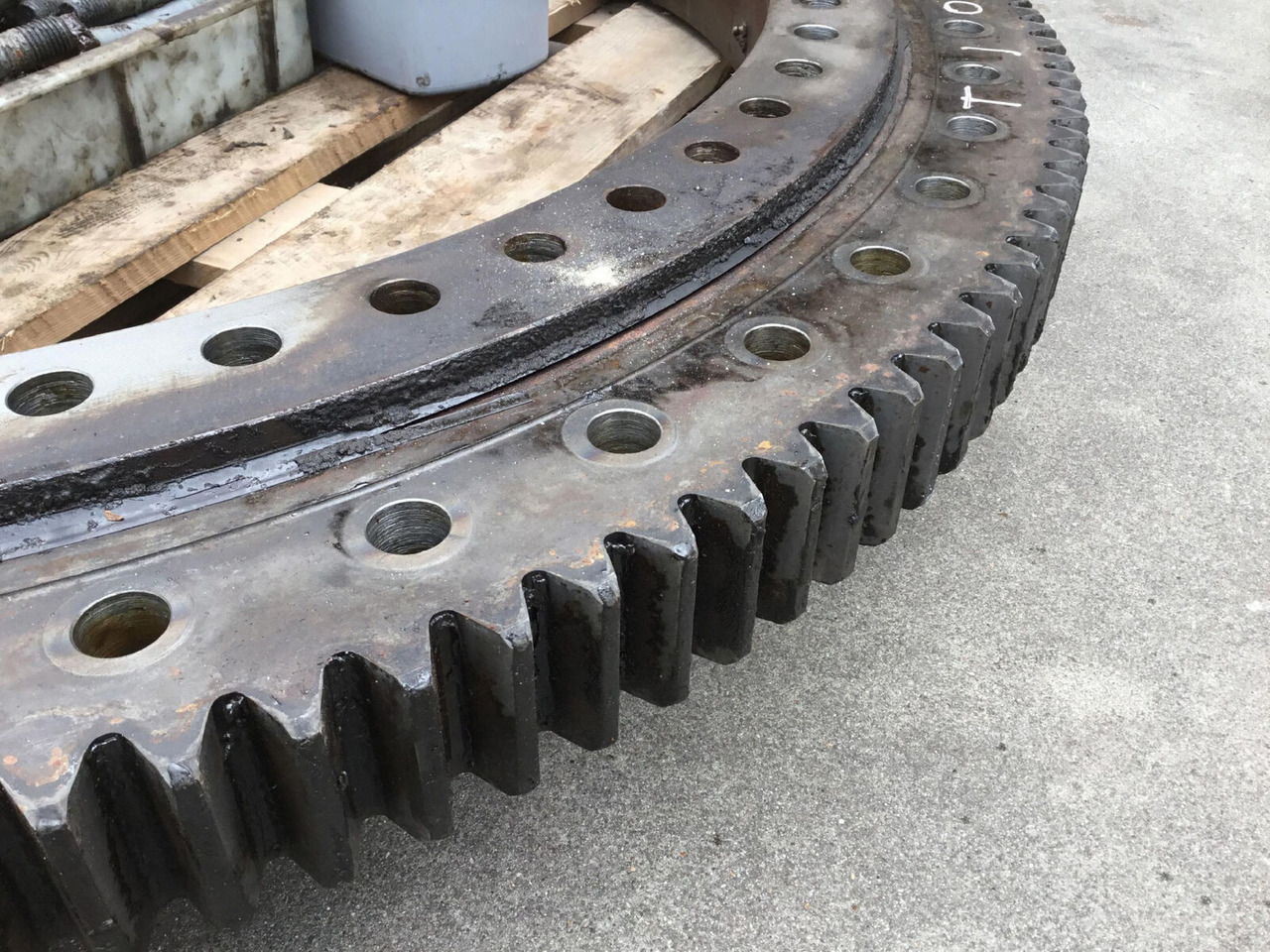 Spierings SK 477 AT4 slew ring - Couronne d'orientation pour Grue mobile: photos 2 Spierings SK 477 AT4 slew ring - Couronne d'orientation pour Grue mobile: photos 2